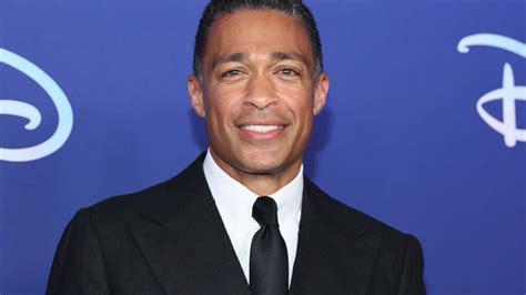 Good Morning America Host T J Holmes Files For Divorce From Wife