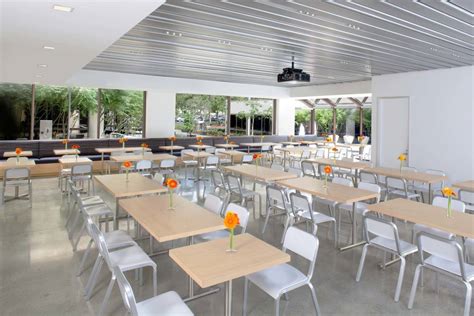 Corporate Cafeteria — De Meza + Architecture