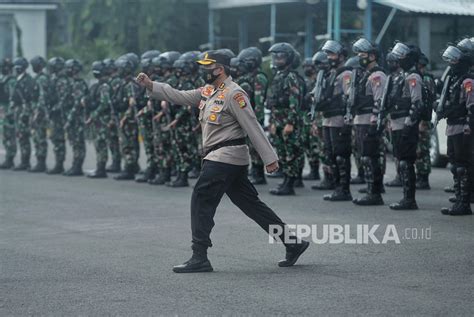 Aturannya Sudah Diteken Jokowi Gaji Prajurit TNI Dan Polri Akan Naik