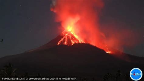 Lombok Mulai Terpapar Debu Vulkanik Erupsi Gunung Lewotobi Warga