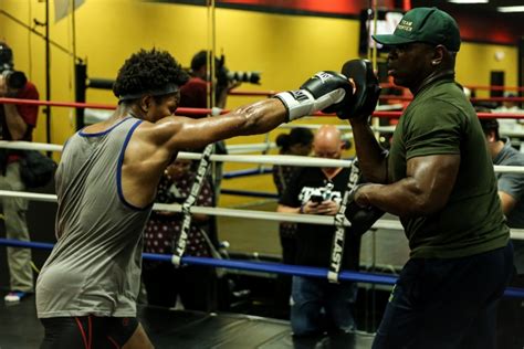 Photos: Shawn Porter Putting in Work For Danny Garcia - Boxing News