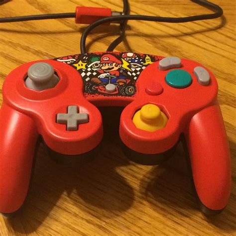 Custom Painted Mario Kart Gamecube Controller | Etsy | Mario kart ...