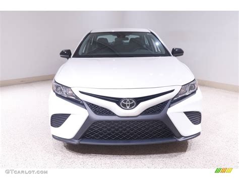 Super White Toyota Camry Se Nightshade Edition Photo