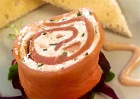 Smoked Salmon Roulade Recipe by Emilys Home Cooked Kitchen - Cookpad