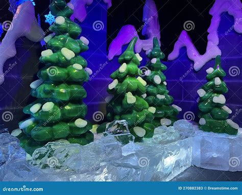 2022 ICE! How the Grinch Stole Christmas Show at Gaylord Palms Resort & Convention Center in ...