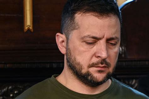 Zelensky All Isola Dei Serpenti Per Il Esimo Giorno Di Guerra