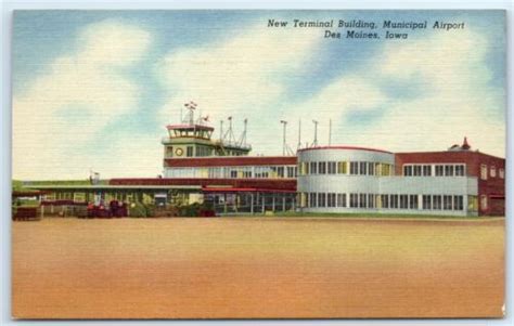 Postcard New Terminal Building Municipal Airport Des Moines Iowa