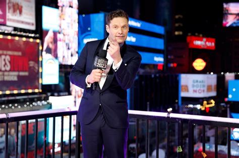 Dick Clark S New Year S Rockin Eve With Ryan Seacrest S Most Memorable Moments Gudstory