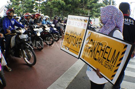 GERAKAN BANDUNG DISIPLIN ANTARA Foto