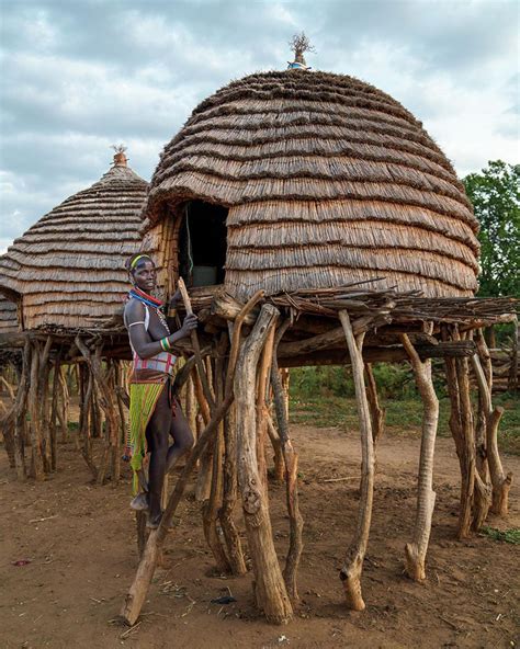 Vernacular Architecture of Traditional African Village Huts - Amazing ...