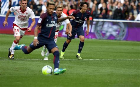 Vid O Psg Neymar Marque Sur Penalty Et Cavani Len F Licite