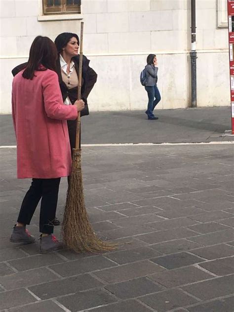 Elisa Isoardi E Monica Caradonna A Benevento Per Una Nuova Puntata Di