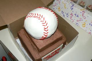 Kelly Roberts Designs Baseball Trophy Cake