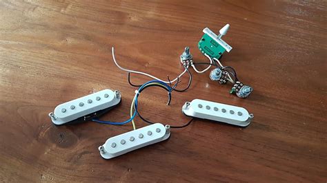 3 Single Coil Pickups From A 90s Hamer Daytona Reverb