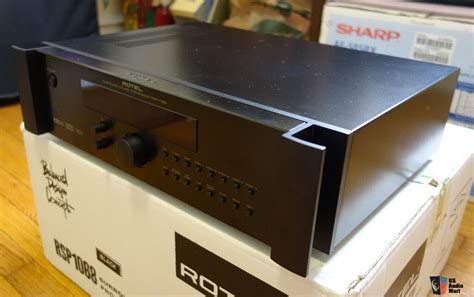 Rotel RSP 1068 Surround Sound Processor Preamplifer With All Original