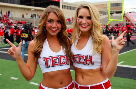 Top 10 Hottest College Football Cheerleaders