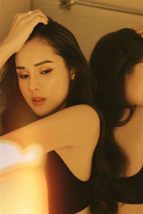 Hot girl Nguyễn Huyền Trang người đẹp ham tiền Dep Pro Vn