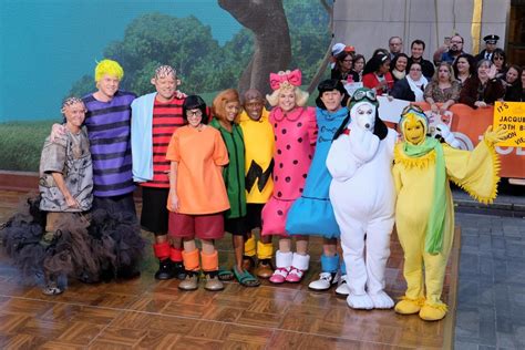 The Today Show Peanuts Halloween Costumes | POPSUGAR Celebrity