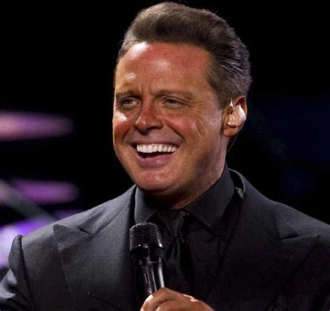 Luis Miguel Cobrará 15 Millones Por La Segunda Temporada De La Serie El Territorio Noticias De