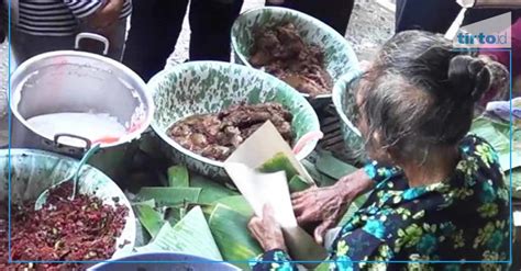 Mbah Lindu Penjual Gudeg Legendaris Yogyakarta Meninggal Dunia