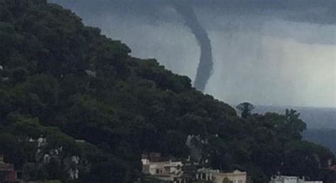 Maltempo Tromba Marina Su Capri Altre 24 Ore Di Pioggia Allerta