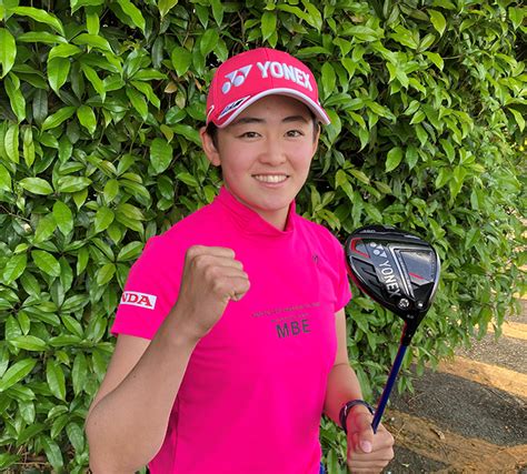 岩井明愛がjlpgaツアー「kkt杯バンテリンレディスオープン」で初優勝！ 双子優勝は史上初の快挙｜news ニュース ヨネックスゴルフ