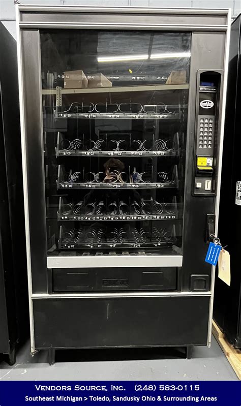 Crane 167 Five Wide Vending Snack Machine 3095 00 Vendors Source Inc