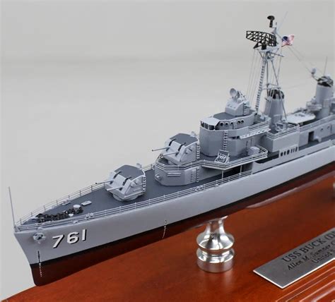 Sumner Class Destroyer Plastic Model