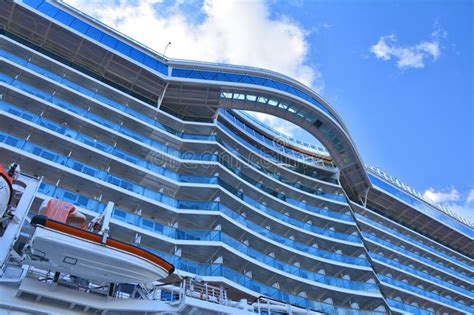 Bateau Royal De Princesse Chez Les Bahamas Photo Stock éditorial