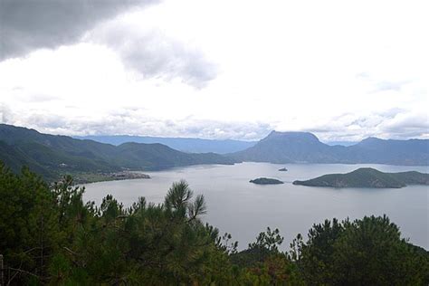 Scenic Map Of Lugu Lake In Yunnan Background, Landscape, Tourism, Lugu ...