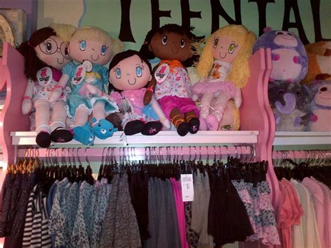 My Friend Huggles Dolls Hanging Out In The Oink Oinks Montréal Store Oink Hanging Out Dolls