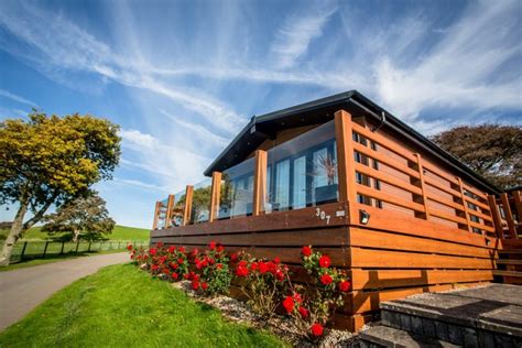 17 Best Lodges with Hot Tubs North Wales - Best Lodges With Hot Tubs