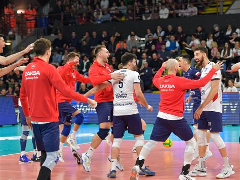 Wielka ZAKSA znów to zrobiła Perugia na kolanach mamy trzeci z rzędu