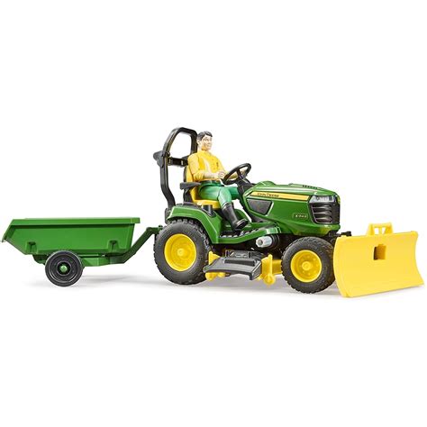 Bruder John Deere Rasentraktor Mit Anh Nger Und G Rtner