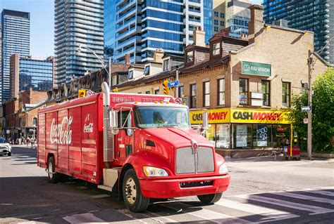 Coca-Cola Truck in Toronto, Canada jigsaw puzzle in Cars & Bikes ...