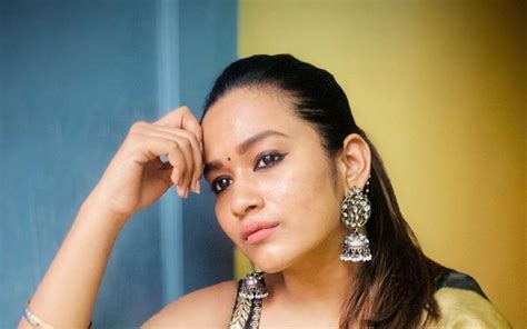 Bharathi Kannamma Serial Cast, Real Names, Age, Salary, Net Worth ...