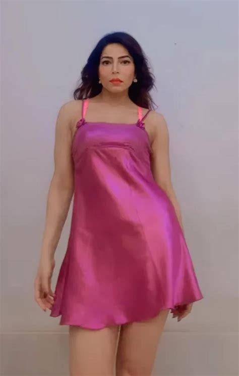 Hot Photos Of Maahi Khan Wiki Bio Web Series Tv Shows Instagram And More SpideyPosts