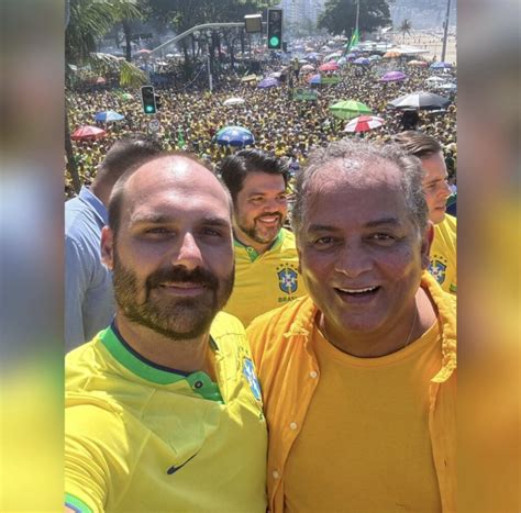 No RJ Senador Eduardo Gomes Participa De Ato De Bolsonaro A Favor Da