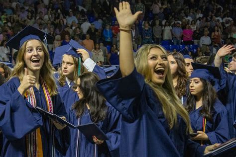 See all our Nashville and Middle Tennessee graduation photos