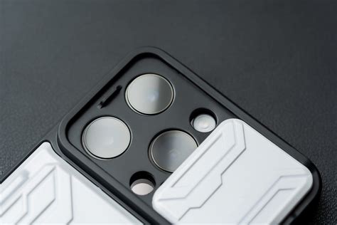 Etui Bizon Case Camshield Card Slot Ring do Xiaomi 12 Lite białe