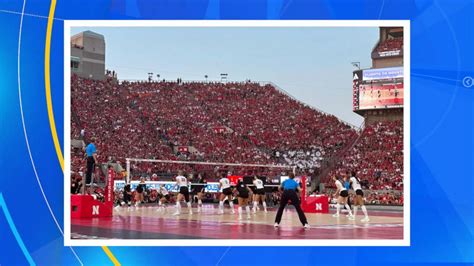 Nebraska women’s volleyball game breaks world record - Good Morning America