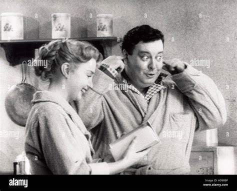 THE HONEYMOONERS, Audrey Meadows, Jackie Gleason, 1955-56 Stock Photo - Alamy