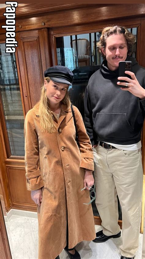 Brie Larson Nude Leaks Photo Fapopedia