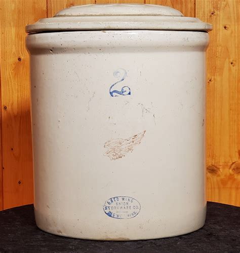 Vintage Red Wing Union Stoneware 2 Gallon Crock With Daisy Lid Cover