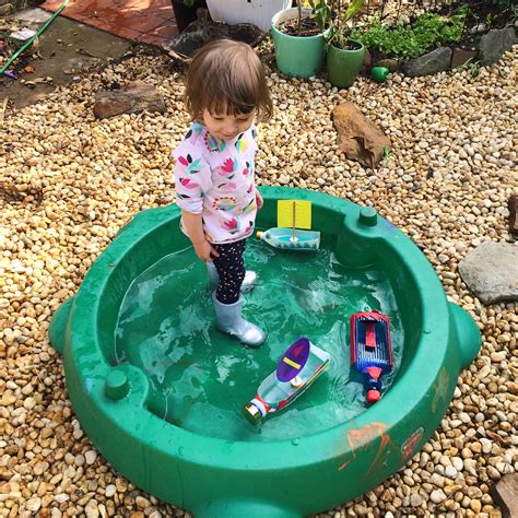 Plastic Bottle Boats Handy With Scissors