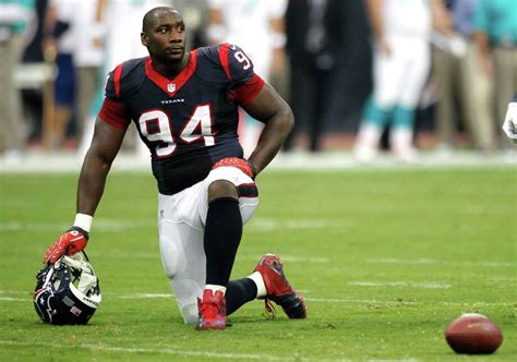 Texans signing defensive end Antonio Smith - Houston Chronicle