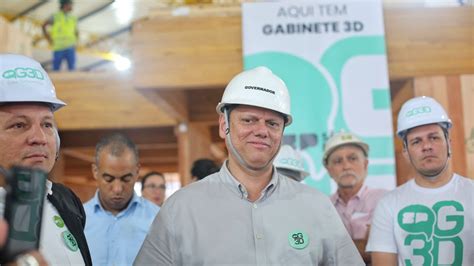 Governador Tarcísio visita São Sebastião e inaugura Gabinete 3D