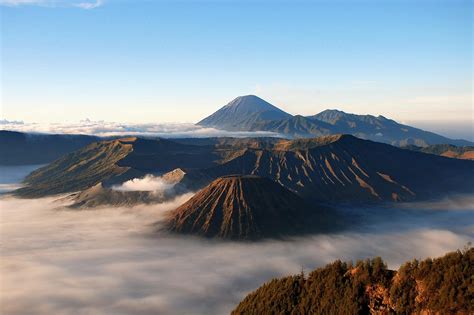 Hobi Wisata Alam Berikut Gunung Di Jawa Timur Dengan Pemandangan