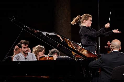 Crítica Juan Floristán Y La Orquesta Ciudad De Granada Por Gonzalo Roldán Herencia Revista Ritmo