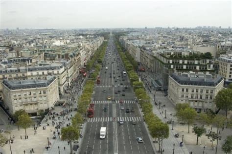 Avenue des Champs Élysées IFP Pavage Le pavage créatif destiné aux